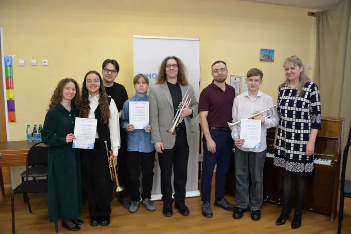 87012504-9803-4053-a91c-dd579b9cc8be